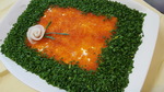 Schichtsalat mit Lachs und Kaviar
